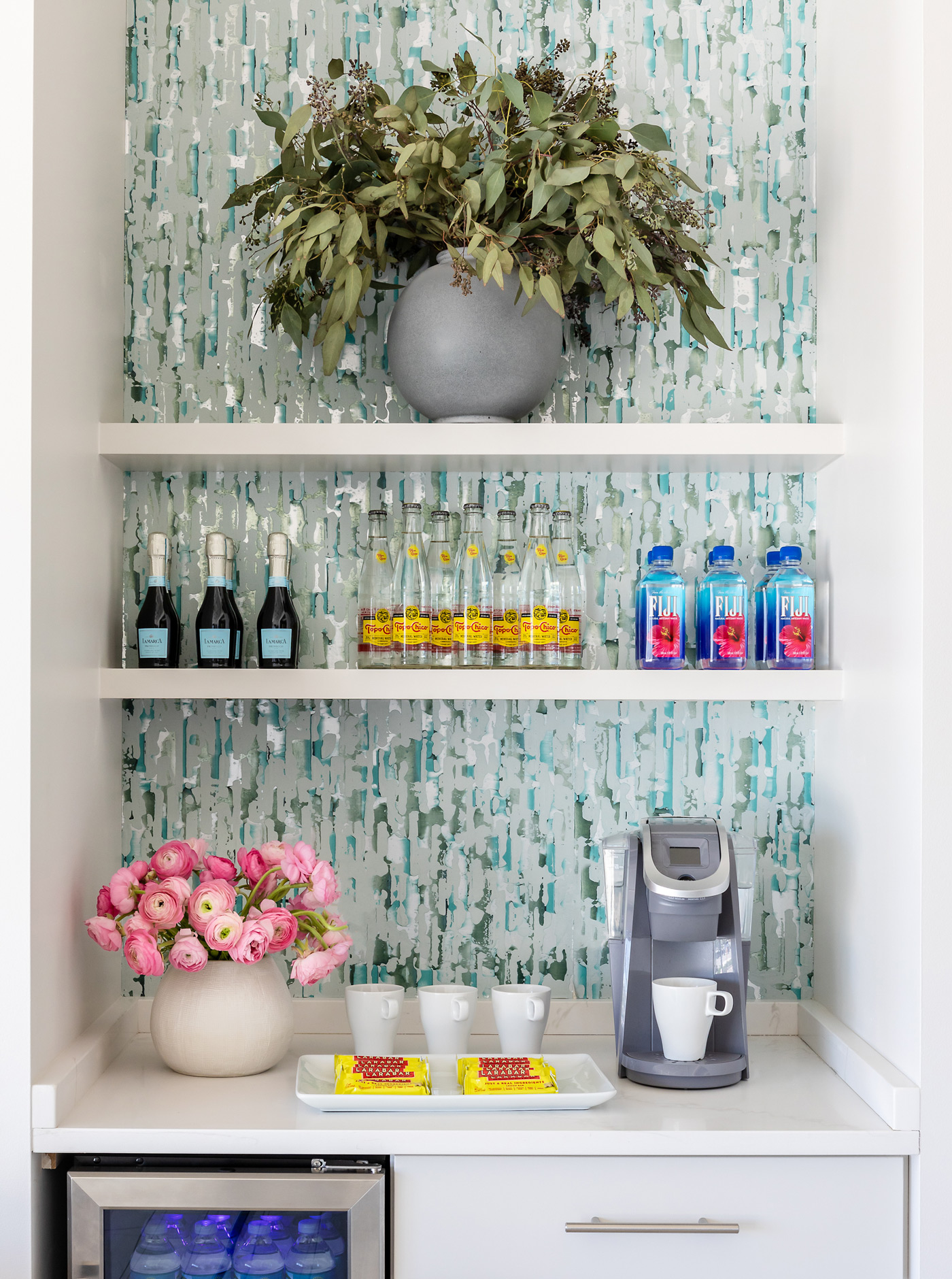 styled refreshment bar at Hello Smooth Med spa, taken by Muriel Silva
